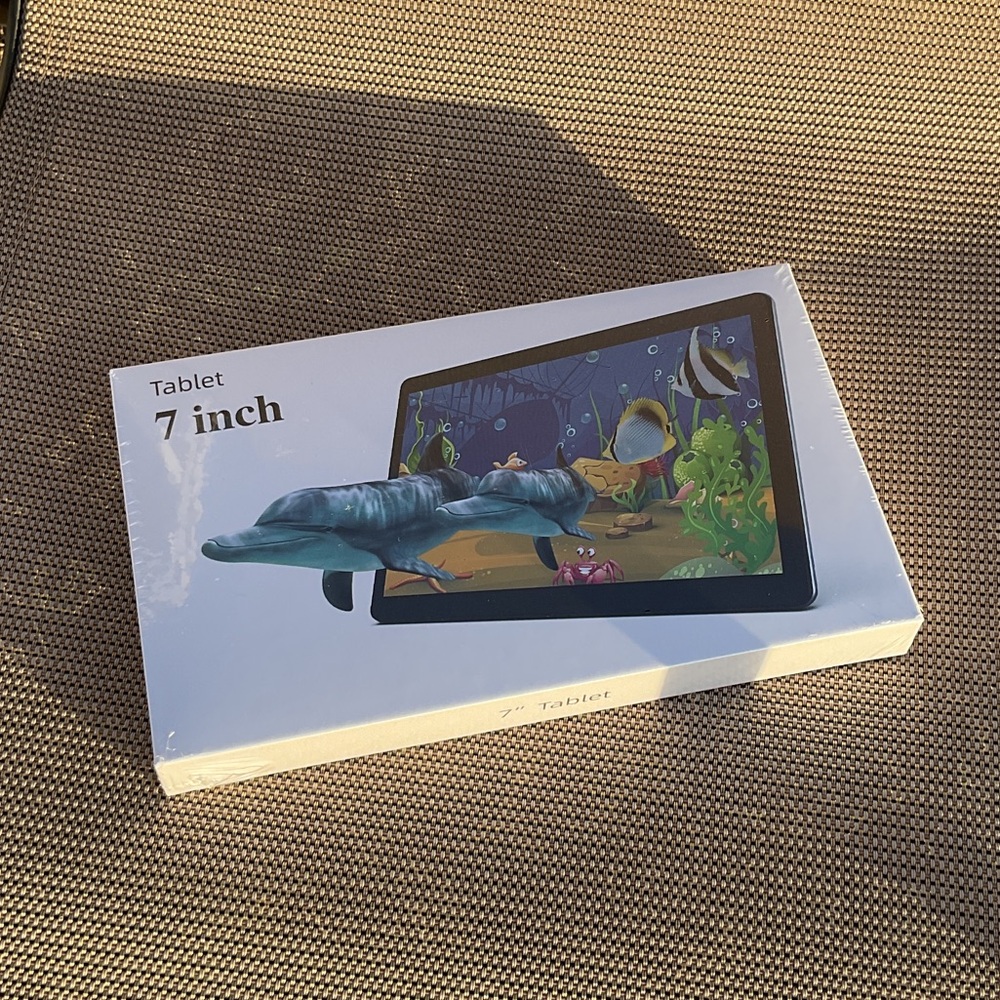 ⭐️⭐️SALE⭐️⭐️$59 7-Inch Tablet - Black